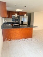 948 Spencer St in Honolulu, HI - Building Photo - Building Photo