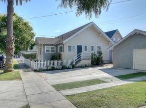 411-417 Walnut Ave. in Long Beach, CA - Foto de edificio - Building Photo