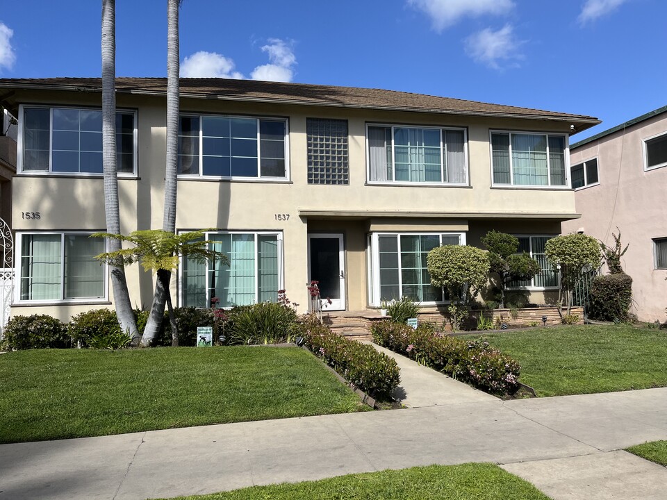 1535 E Ocean Blvd, Unit 7 in Long Beach, CA - Building Photo