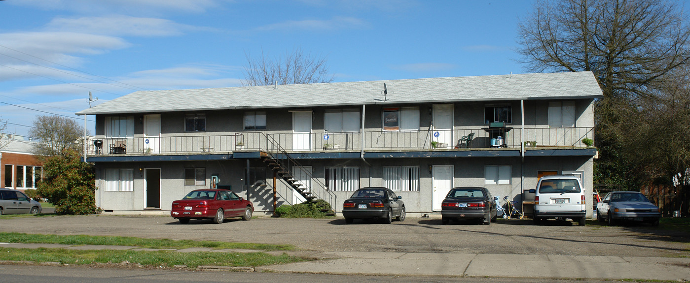 403 Madison St SE in Albany, OR - Building Photo