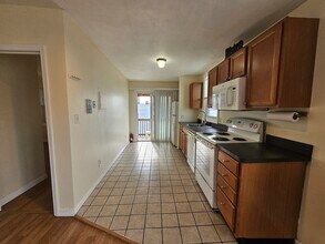 464 Meridian St in Boston, MA - Building Photo - Building Photo