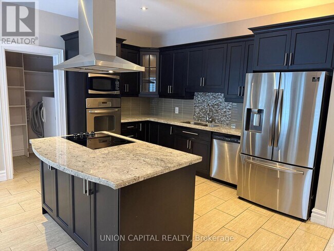 9 Bunhill Ct in Ajax, ON - Building Photo - Building Photo