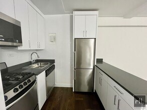 EAST 38 STREET, Unit 1B in New York, NY - Building Photo - Building Photo