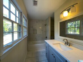 3755 COLCHESTER Rd in Hoover, AL - Building Photo - Building Photo