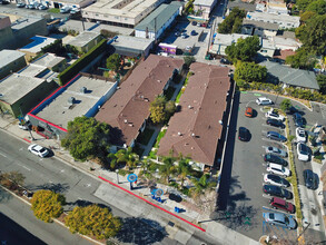 2711-2715 Pico Blvd in Santa Monica, CA - Building Photo - Primary Photo