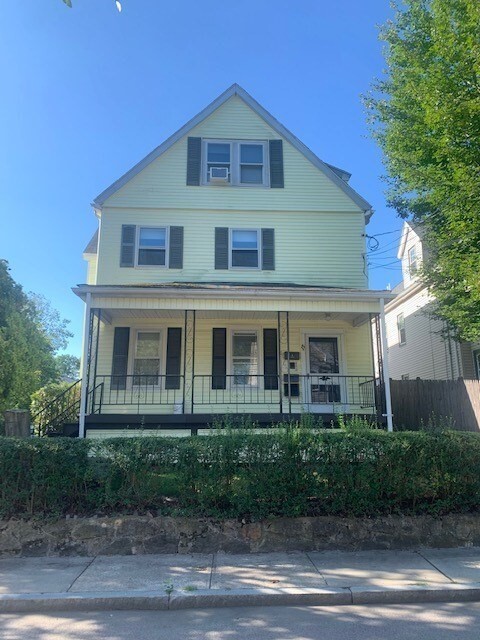 property at 15 Waterloo St