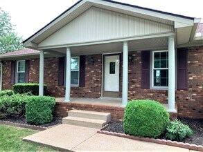 1612 Magnolia Dr in Murfreesboro, TN - Building Photo - Building Photo