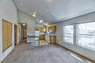 415 Mitchell St in Laramie, WY - Foto de edificio - Building Photo