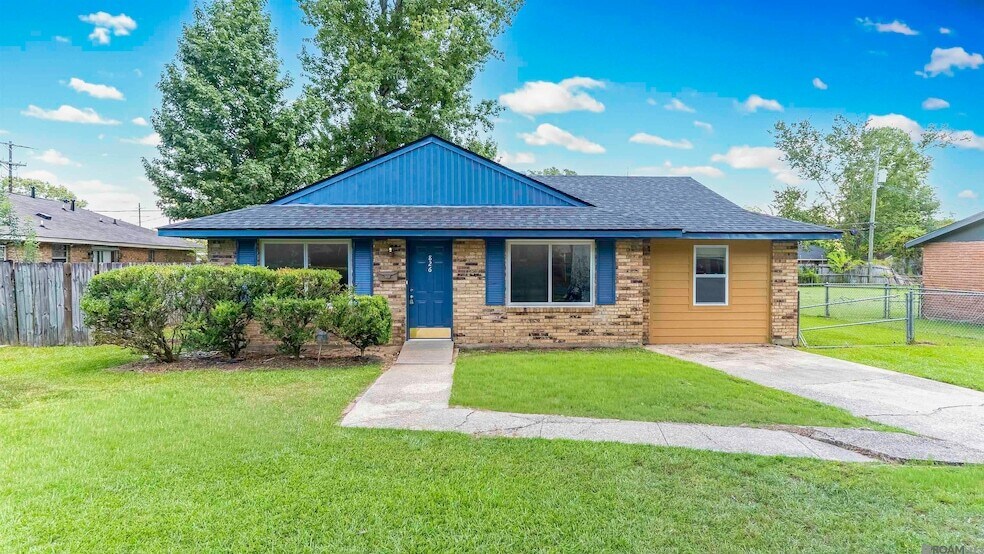 826 Sherron Ave in Baker, LA - Building Photo