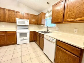 5154 Garden Meadow Dr in Knoxville, TN - Building Photo - Building Photo