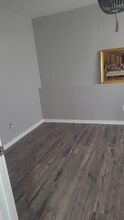 23 New Clarkstown Rd, Unit First floor apartment in Nanuet, NY - Building Photo - Building Photo