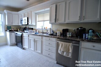 57 Riverdale St in Boston, MA - Foto de edificio - Building Photo