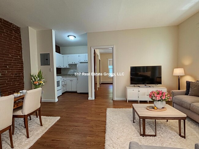 50 S Huntington Ave in Boston, MA - Foto de edificio - Building Photo