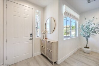 5404 Avent Ferry St in Las Vegas, NV - Building Photo - Building Photo