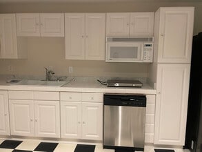 12720 Knightsbridge Dr in Woodbridge, VA - Building Photo - Building Photo