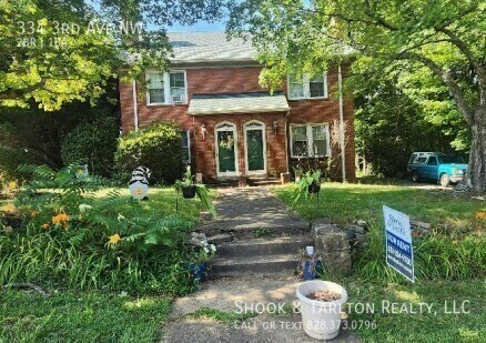 334 3rd Ave NW in Hickory, NC - Foto de edificio