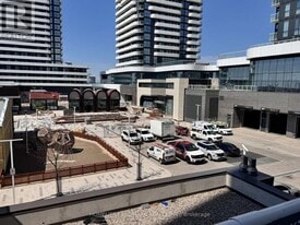 28 Interchange Wy in Vaughan, ON - Building Photo