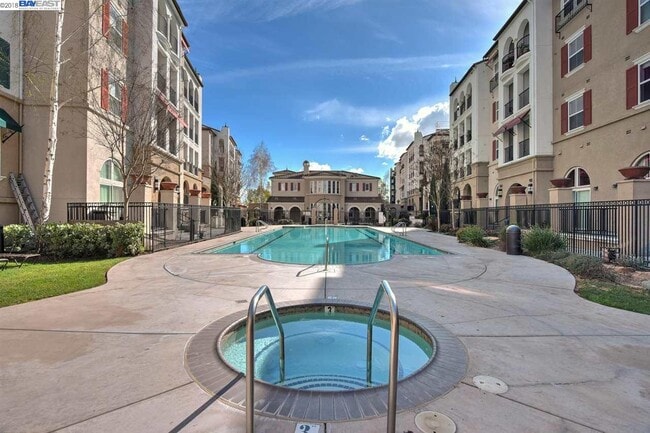 3275 Dublin Blvd, Unit 3275 Dublin Blvd in Dublin, CA - Building Photo - Building Photo