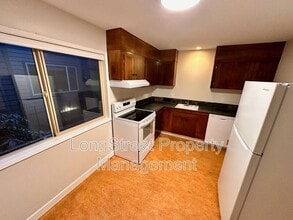 123 SE 30th Pl in Portland, OR - Building Photo - Building Photo