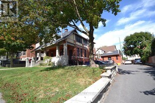 17 Marlborough Ave in Ottawa, ON - Building Photo