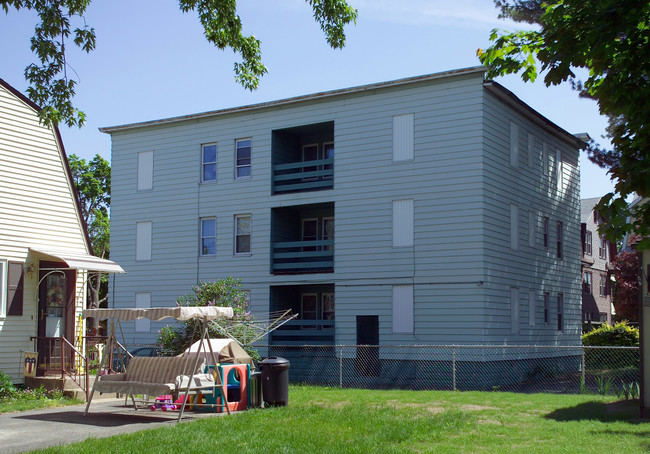 15 Franklin St in Chicopee, MA - Foto de edificio - Building Photo