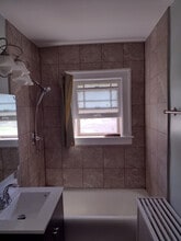 255 Wilcox St, Unit 306 in Joliet, IL - Building Photo - Building Photo