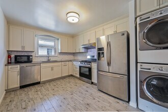 428 Lincoln St in Palisades Park, NJ - Building Photo - Building Photo