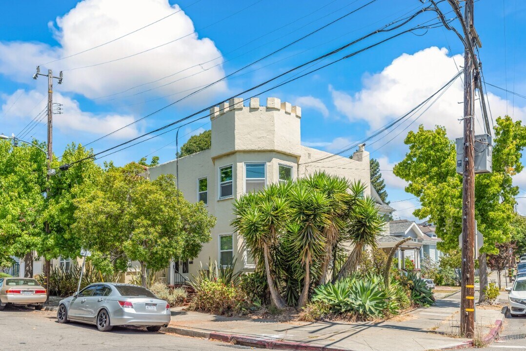 3106 Champion St, Unit Apt2 in Oakland, CA - Building Photo