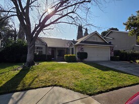 112 Timson Dr in Folsom, CA - Building Photo