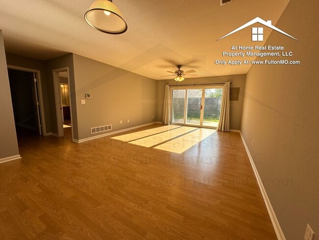2531 Wood St in Fulton, MO - Building Photo - Building Photo