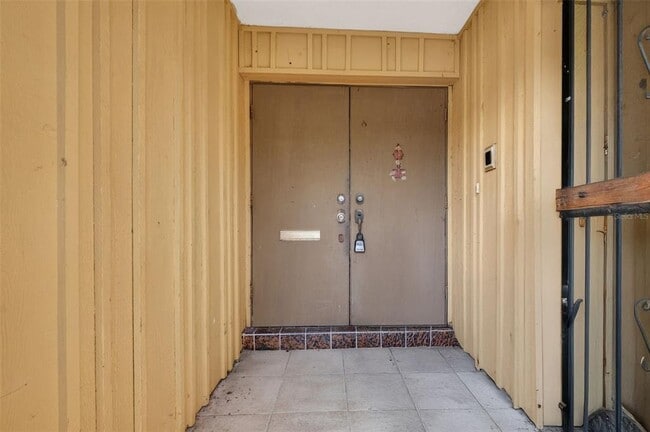 260 13th St N in St. Petersburg, FL - Building Photo - Building Photo