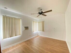 907 Dowd Ave in Orlando, FL - Building Photo - Building Photo