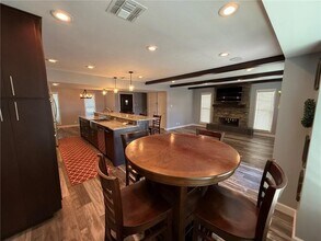 1912 Kelly St in Kingsville, TX - Building Photo - Building Photo