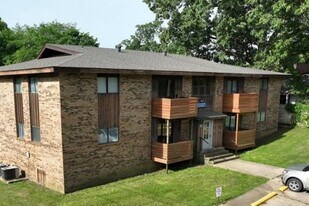 601 Kinzer St in Poplar Bluff, MO - Building Photo