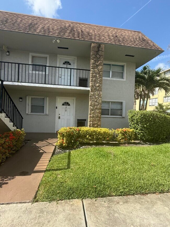 9915 Sandalfoot Blvd in Boca Raton, FL - Building Photo - Building Photo