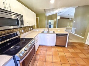2240 Safe Harbour Ct in Alva, FL - Building Photo - Building Photo