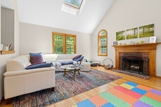 88 Providence Rd in Westford, MA - Building Photo - Building Photo