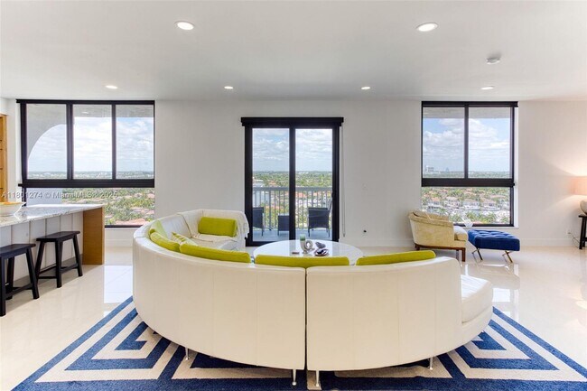 1500 S Ocean Dr in Hollywood, FL - Foto de edificio - Building Photo