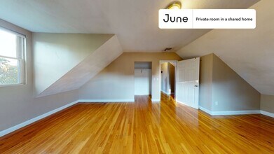 Private bedroom in 4 bed/1.5 bath Home in Boston, MA - Building Photo - Building Photo