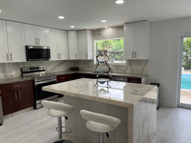 2238 Spanish Trl, Unit 1 in Delray Beach, FL - Building Photo - Building Photo