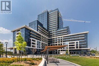 3220-3220 William Coltson Ave in Oakville, ON - Building Photo - Building Photo