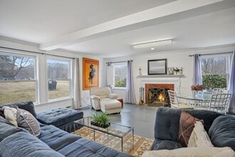 20 Fieldstone Dr in Easton, CT - Building Photo - Building Photo