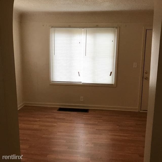 property at 3281 Glengary Rd