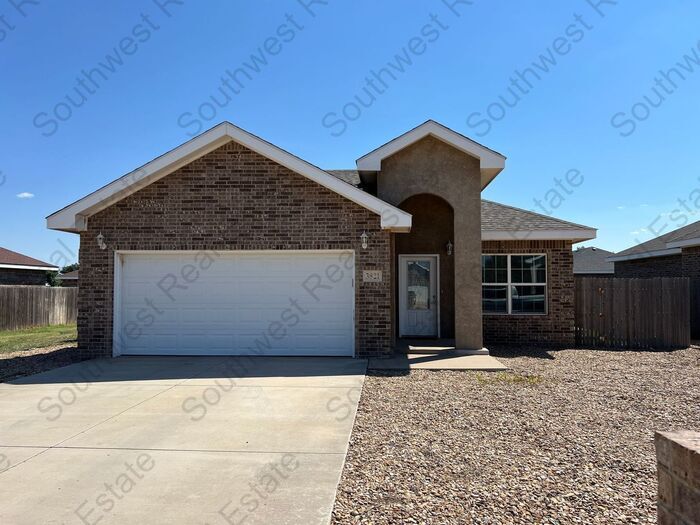 3821 Lockhaven Dr in Clovis, NM - Building Photo