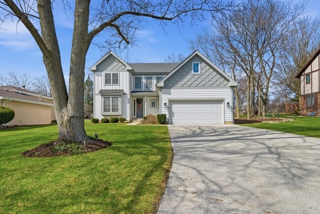 7814 Brookbank Rd in Willowbrook, IL - Building Photo - Building Photo