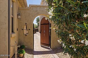 14261 W Harvard St in Goodyear, AZ - Building Photo