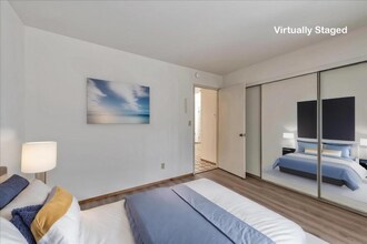 102 Promethean Way in Mountain View, CA - Foto de edificio - Building Photo