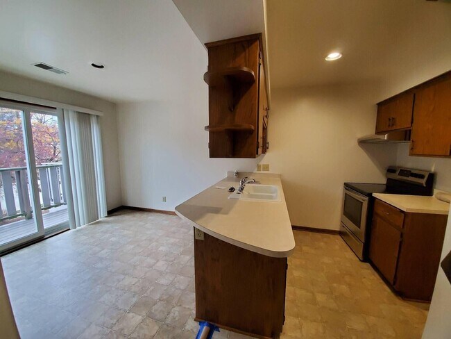 N89W15750 Main St in Menomonee Falls, WI - Building Photo - Building Photo