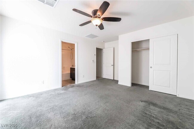 1525 Spiced Wine Ave in Henderson, NV - Building Photo - Building Photo