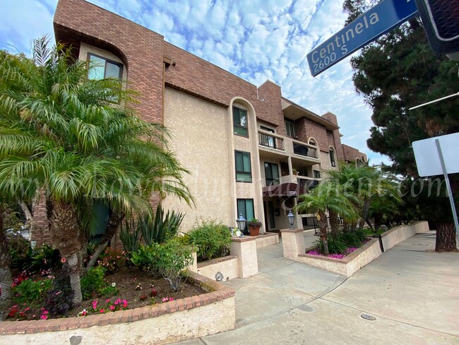 property at 12321 Ocean Park Blvd